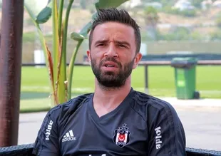 Gökhan Gönül'de ameliyat kararı
