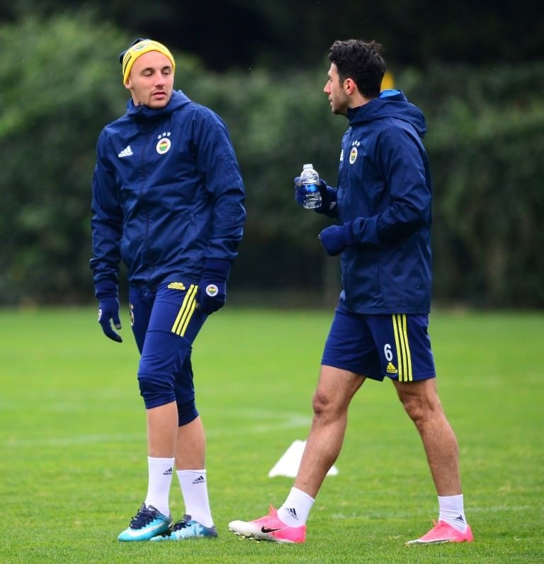 Fenerbahçe, Atiker Konyaspor maçı hazırlıklarını tamamladı