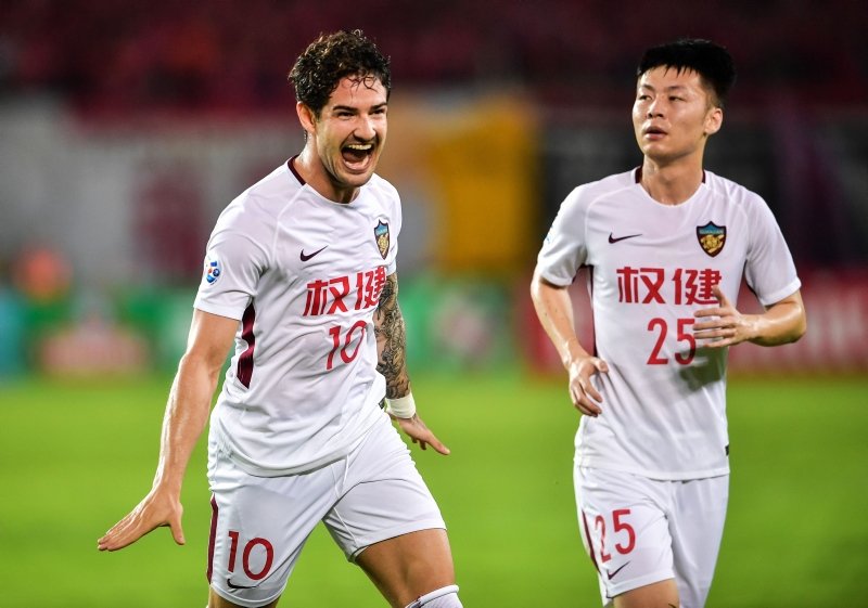 Galatasaray’a forvet transferinde Fenerbahçe şoku! Alan...