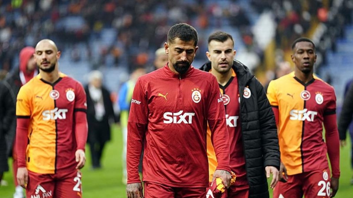 Galatasaray'ın puan kaybetti! Fenerbahçe'den paylaşım geldi Galatasaray'ın puan kaybetti! Fenerbahçe'den paylaşım geldi