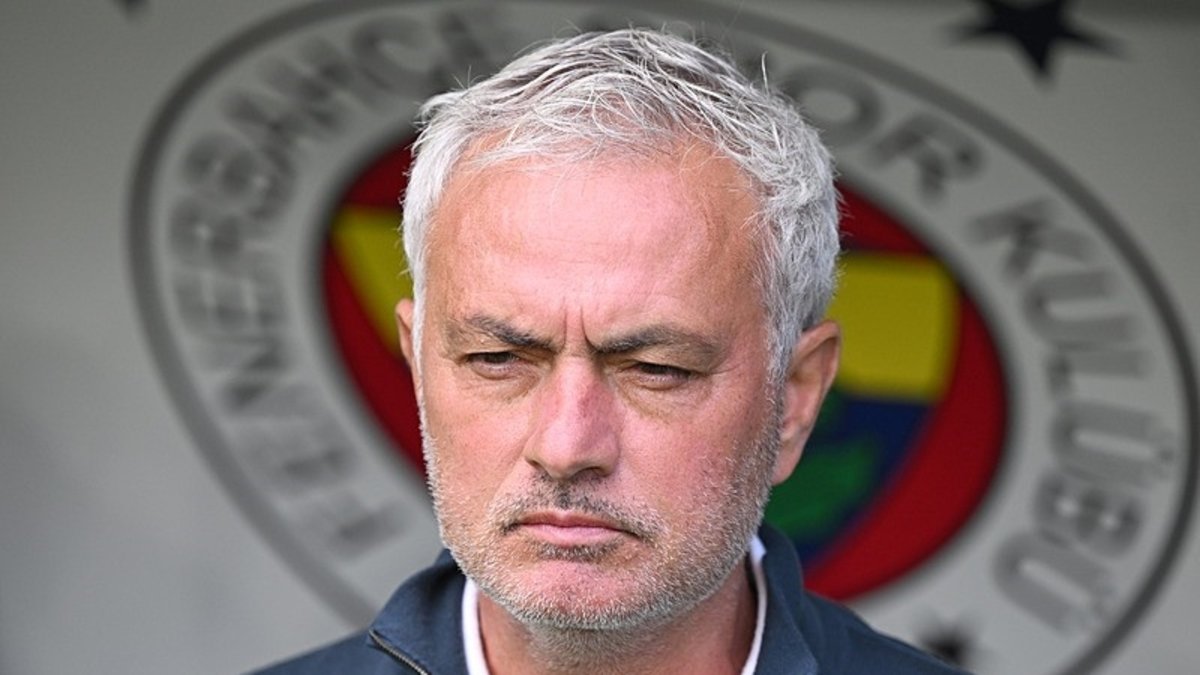 Fenerbahçe Teknik Direktörü Jose Mourinho: Ligde garip şeyler oldu Fenerbahçe Teknik Direktörü Jose Mourinho: Ligde garip şeyler oldu