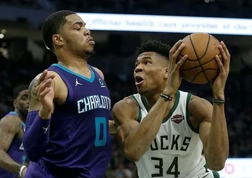 Bucks 50. galibiyetini aldı