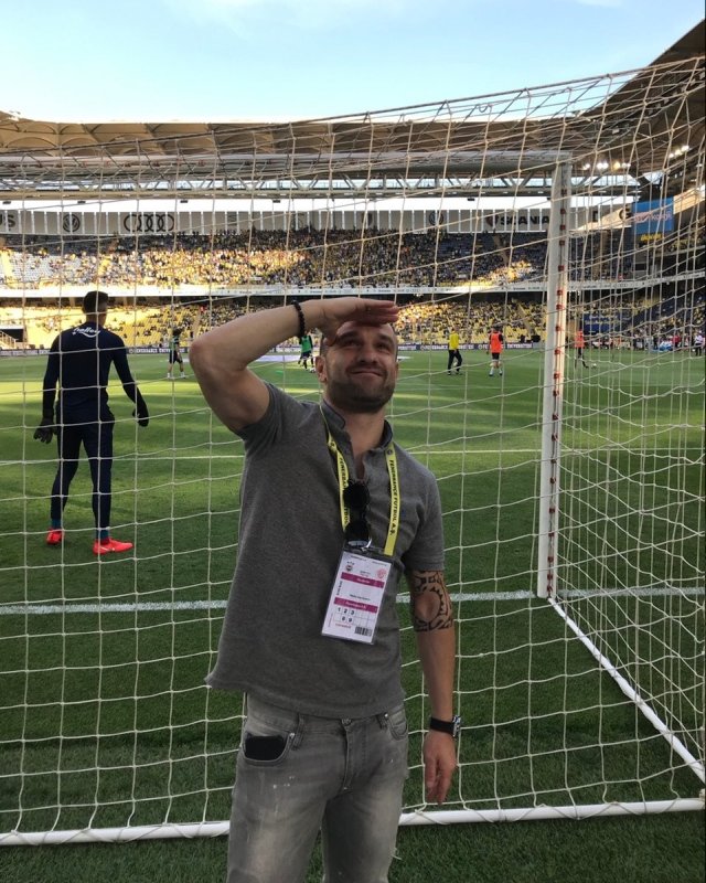 Valbuena alkışlarla veda etti