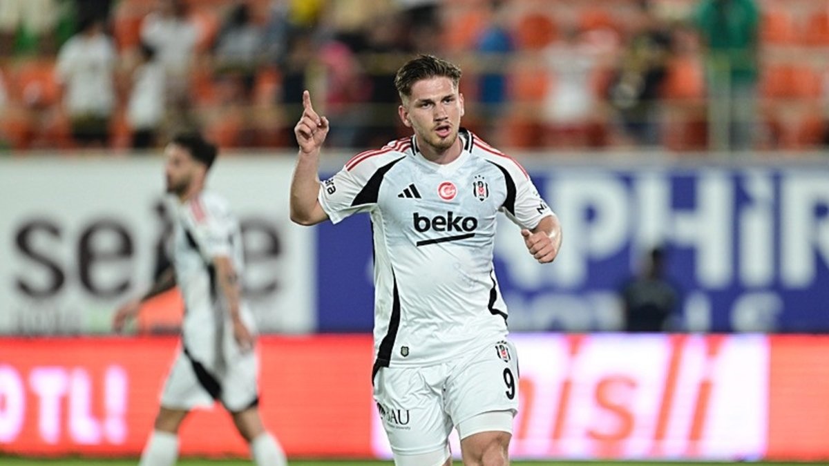 Semih Kılıçsoy'a Hollanda ekibi talip oldu! Beşiktaş'tan flaş transfer kararı Semih Kılıçsoy'a Hollanda ekibi talip oldu! Beşiktaş'tan flaş transfer kararı