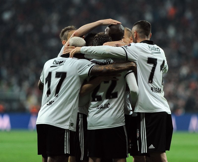 Beşiktaş - Başakşehir maçından kareler
