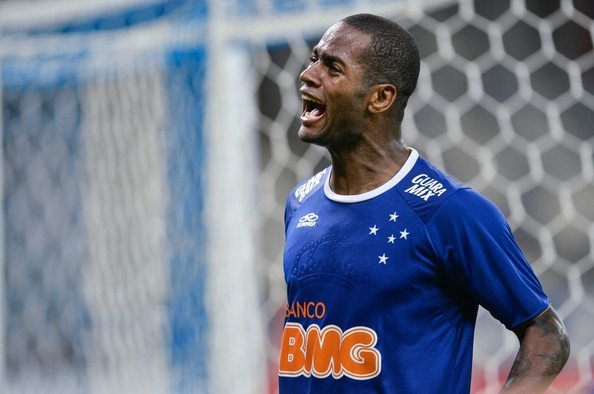 Dede Fenerbahçe’ye doğru