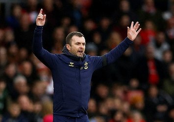 Southampton'da Nathan Jones dönemi kısa sürdü