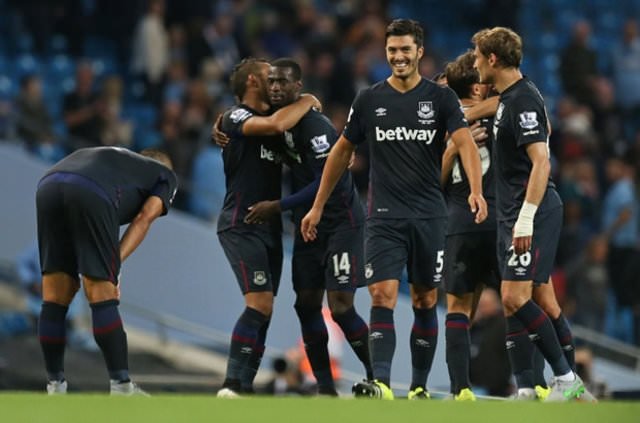 Slaven Bilic İngiltere’de tarih yazıyor