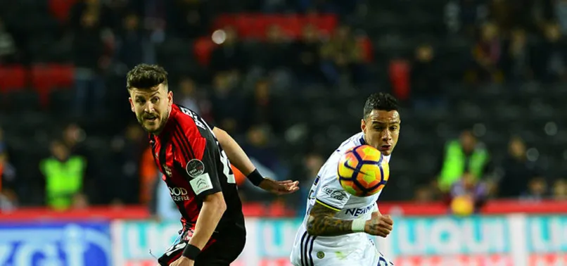 Van der Wiel, yönetime resti çekti