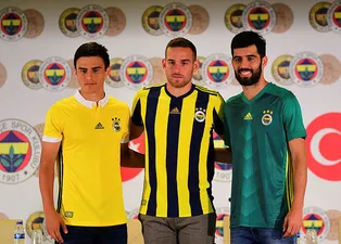 Fenerbahçe'de 8 isim ile yollar ayrılıyor