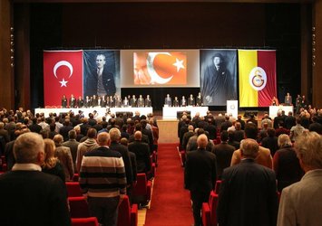 Galatasaray Divanı'nda gerilim! Özbek ve Hamamcıoğlu...