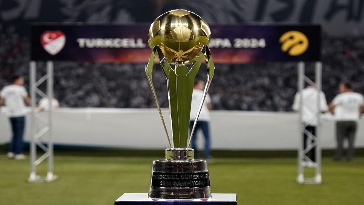 Süper Kupa eşleşmeleri belli oldu! Galatasaray, Fenerbahçe Trabzonspor ve Samsunspor… Süper Kupa eşleşmeleri belli oldu! Galatasaray, Fenerbahçe Trabzonspor ve Samsunspor…