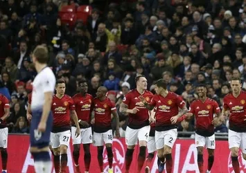 Manchester United Tottenham'ı avladı!