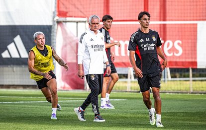 Jose Mourinho Benfica antrenmanında