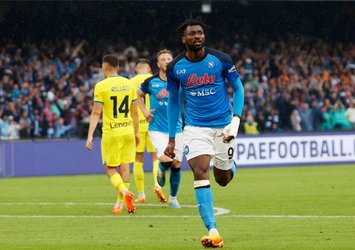 Beşiktaş'ta o futbolcuyla görüşmeler başladı!