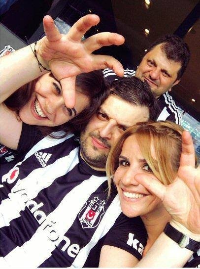 Ünlüler Beşiktaş’ın şampiyonluğunu böyle kutladı