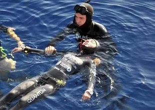 Şahika Encümen dünya rekoru kırdı!