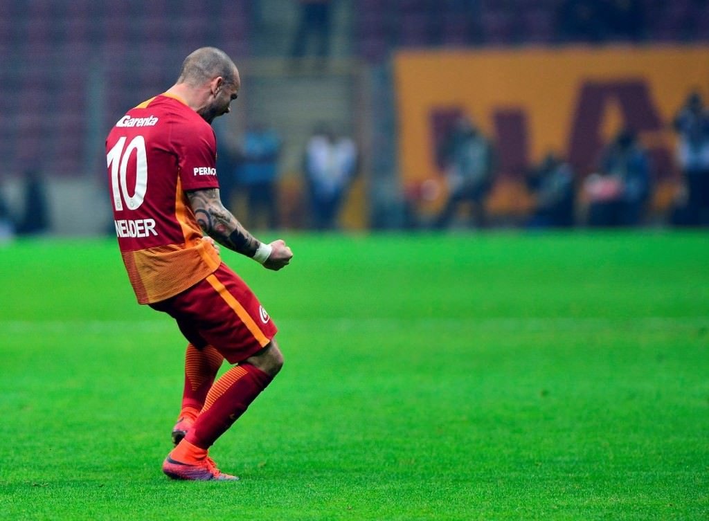 Galatasaray, Wesley Sneijder’i satıyor