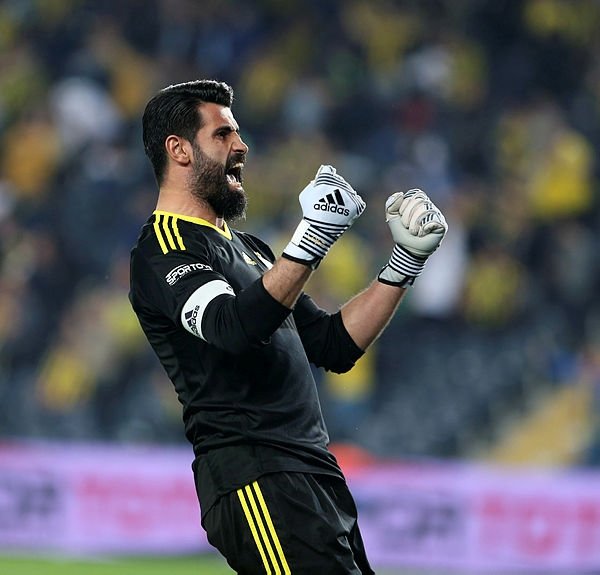 Volkan Demirel’i çıldırtan olay!