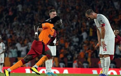 Galatasaray’da galibiyetler Bafetimbi Gomis’ten!