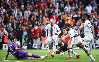 Galatasaray Karagümrük maçında penaltı kararı!