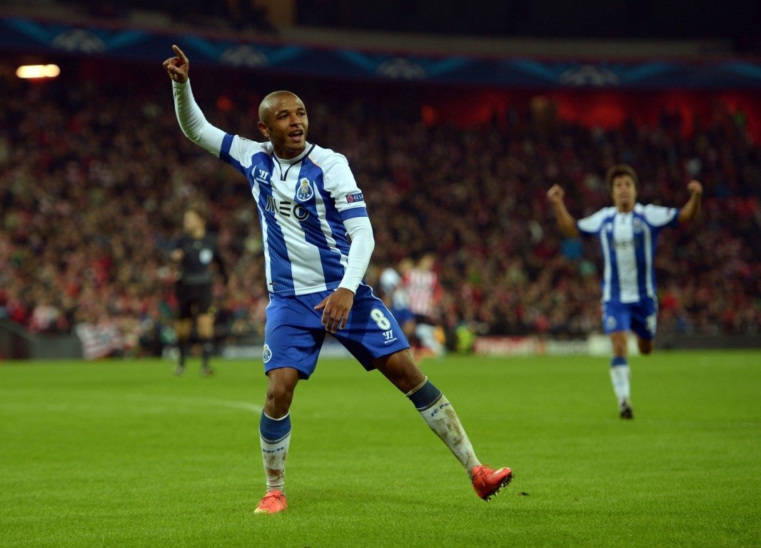 Beşiktaş Cezayirli yıldızın peşinde