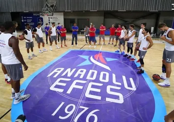 Anadolu Efes sezonu açtı