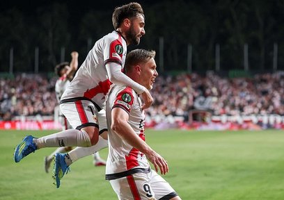 Rayo Vallecano finale göz kırptı!