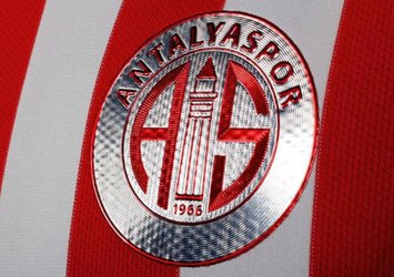 Antalyaspor'da bir ayrılık daha! Transfer...