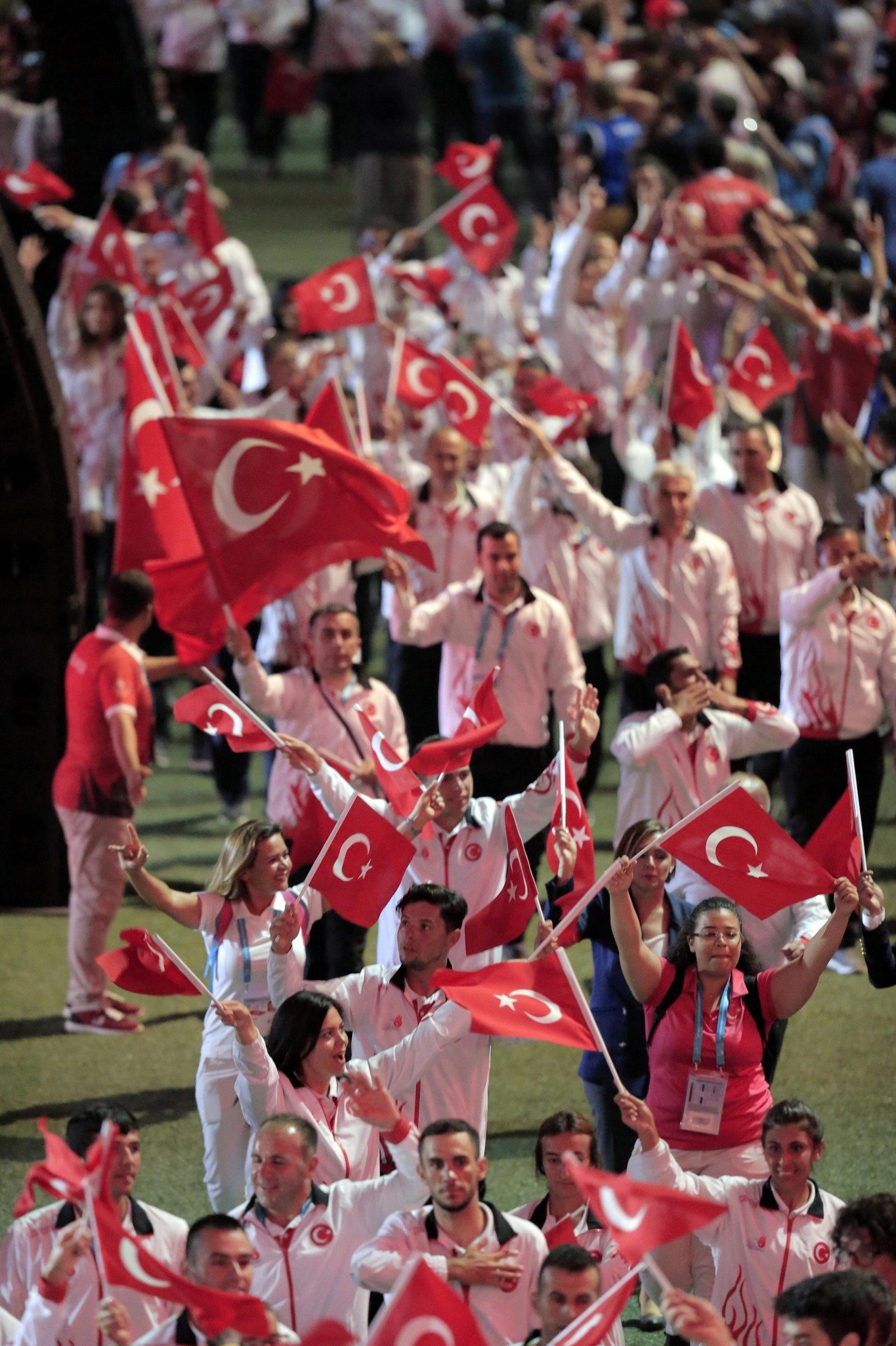 Yok böyle açılış!