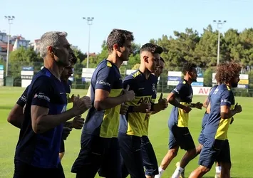 Fenerbahçe'de takım kuvvet testine girdi