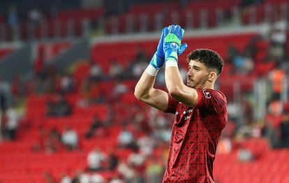 Altay Bayındır Manchester United’da ilk maçına çıkıyor!