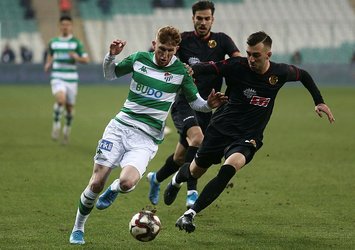Bursaspor'un sağ kanadı kırıldı!