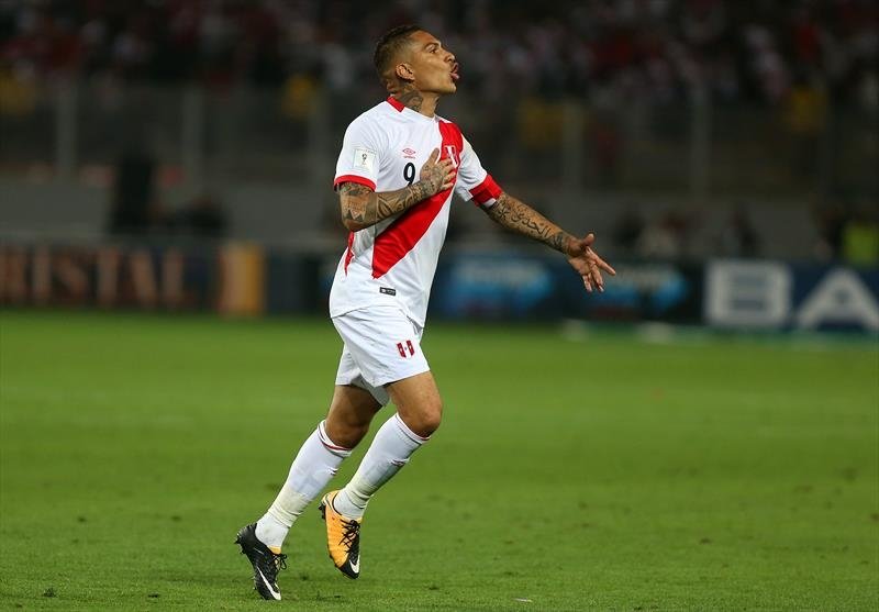 Kolombiya-Peru maçında şoke eden olay! Ne konuştular?