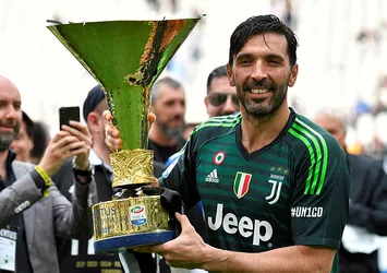 Juventus'tan Buffon geçti
