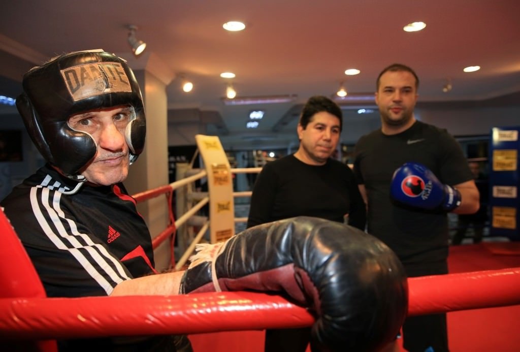 40 yıl sonra oğluyla ringe çıktı