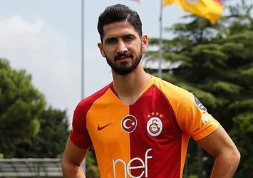 Emre Akbaba: "Derbide sahada olmalıydım"