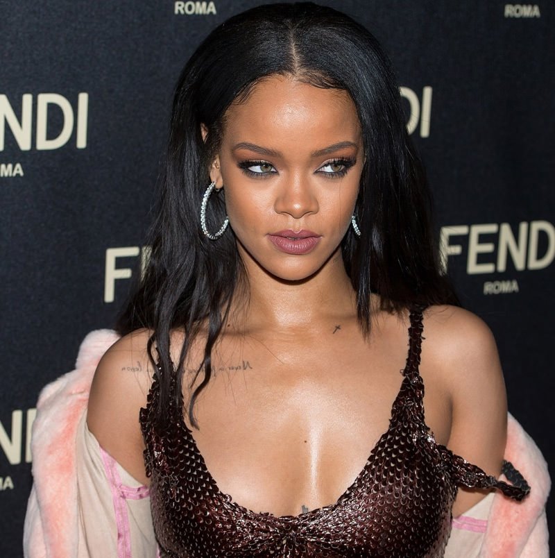 Rihanna, Ibrahimovic’i izledi