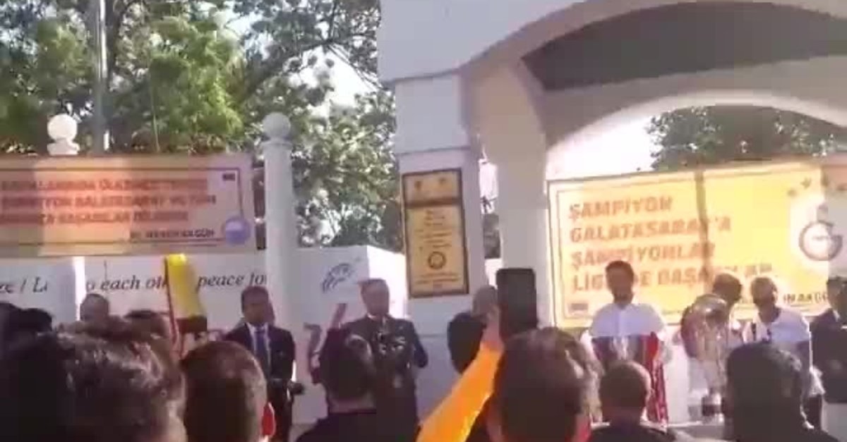 Mustafa Cengiz’den taraftara Falcao yanıtı!