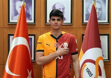 "G.Saray camiasına layık bir oyuncu olacağım"