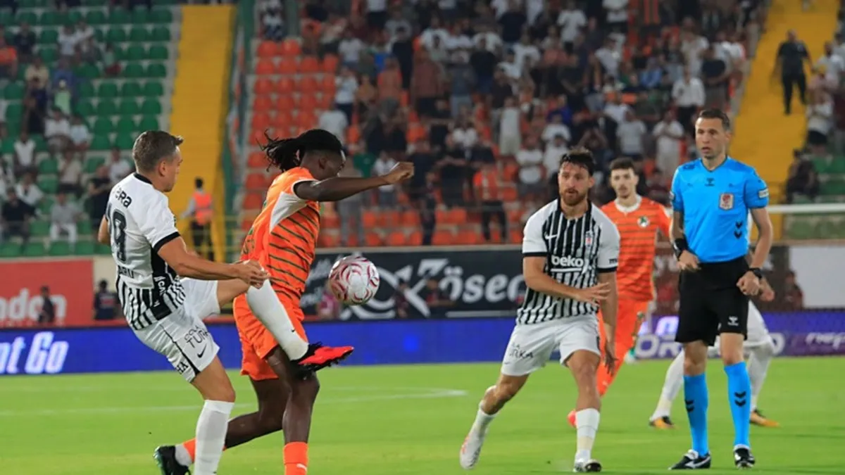 Beşiktaş'tan maç sonu flaş hakem tepkisi! "Utanç vesikası olarak..."