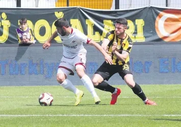 Elazığ 90+8’de yıkıldı