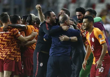 Deplasman kralı Aslan