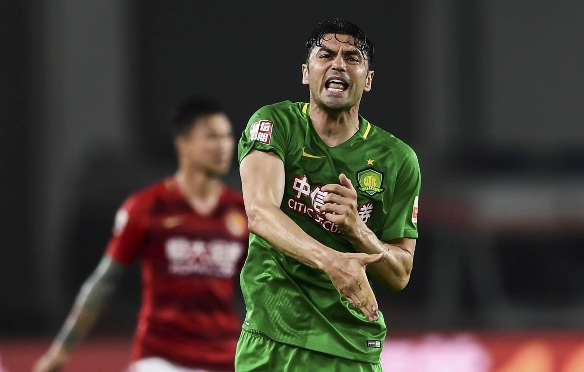 Burak Yılmaz adım adım geliyor!