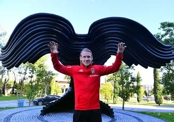 Beşiktaş'ta transferler Vida'ya bağlı