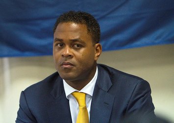 Kluivert'tan yıldız oyuncuya Fenerbahçe önerisi