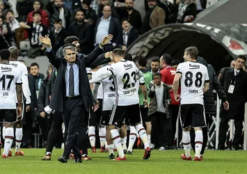 B.Münih-Beşiktaş eşleşmesinin tur atlayanı!