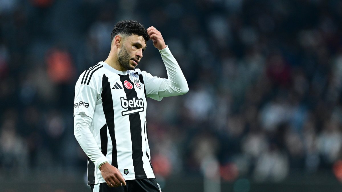 Beşiktaş'ta o isimden flaş talep! Ayrılığı çıkmaza girdi Beşiktaş'ta o isimden flaş talep! Ayrılığı çıkmaza girdi