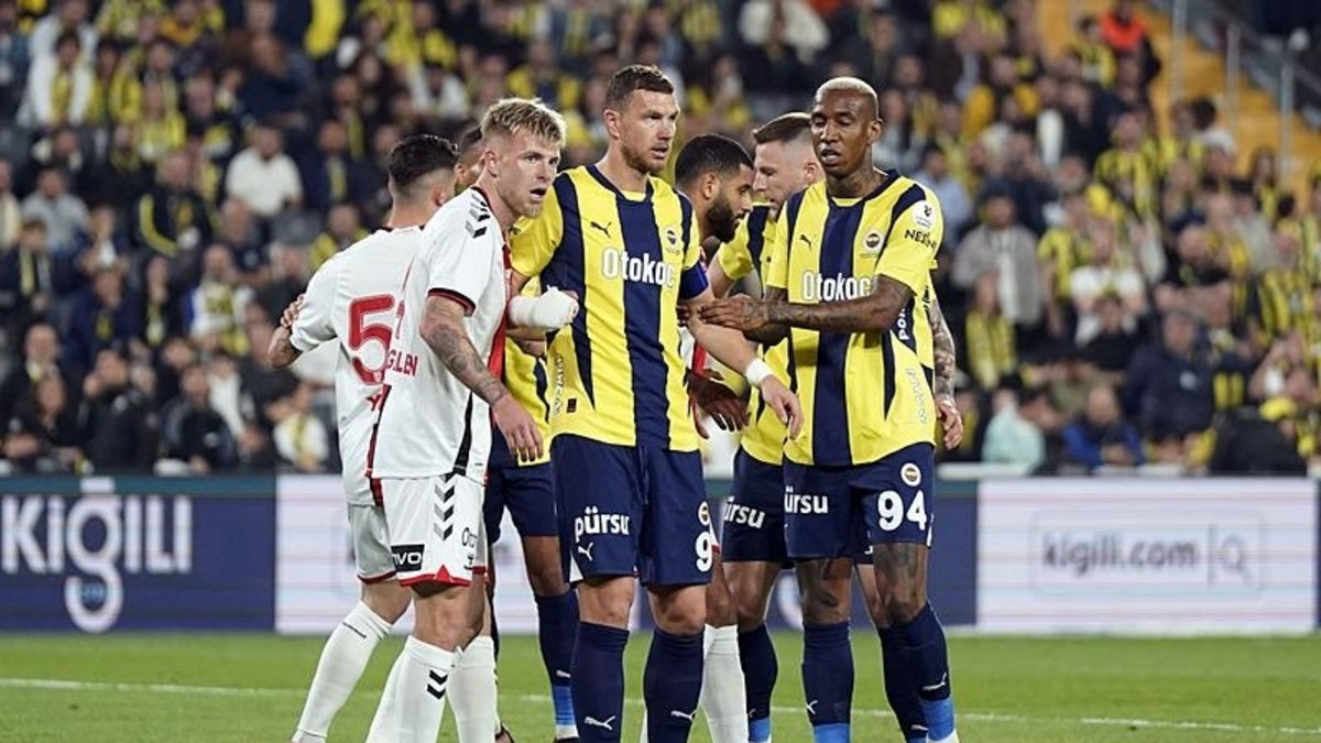 Spor yazarlarından Fenerbahçe-Reeder Samsunspor değerlendirmeleri Spor yazarlarından Fenerbahçe-Reeder Samsunspor değerlendirmeleri