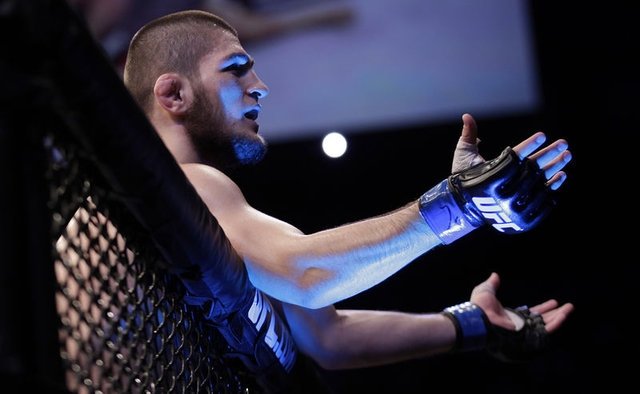 Dünya Khabib Nurmagomedov’u konuşuyor